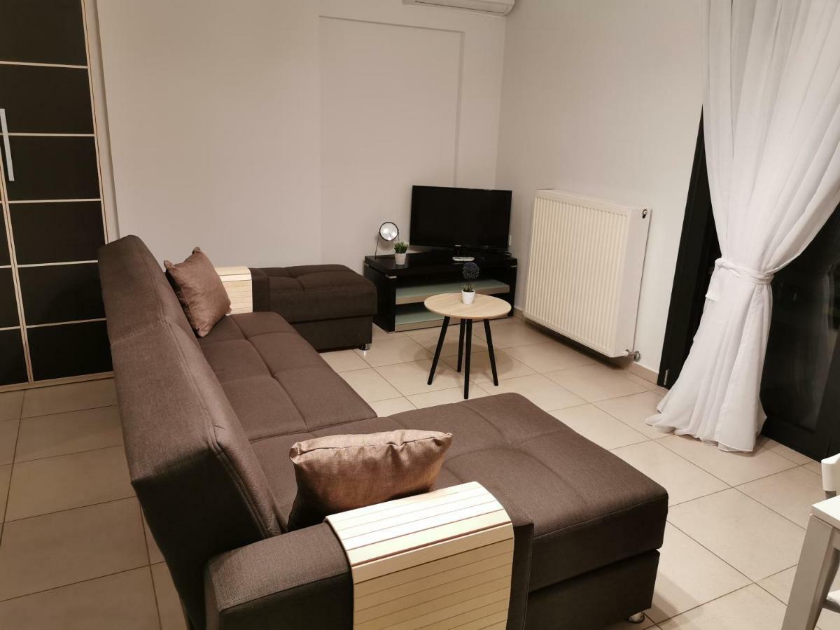 Pall'S Minimal Apartment Néa Péramos Exteriér fotografie