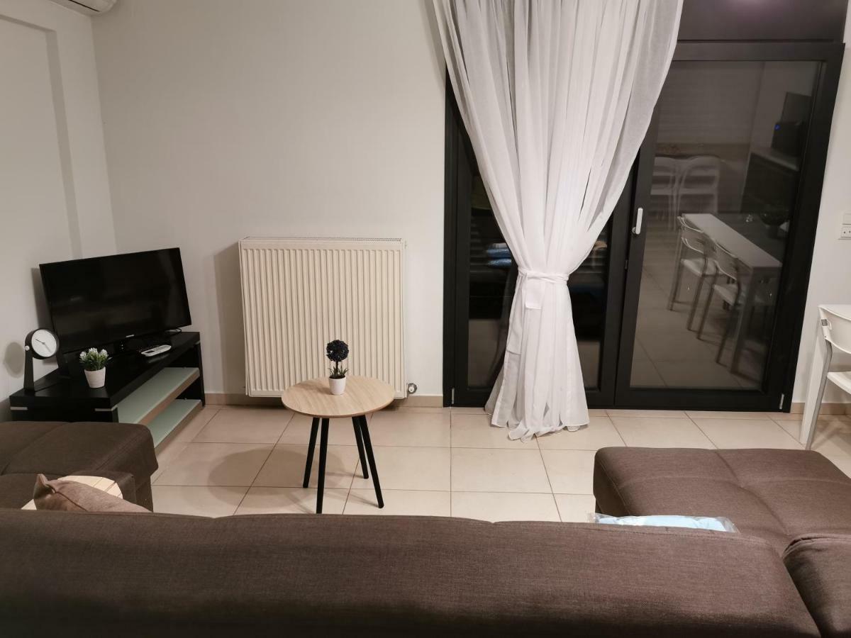 Pall'S Minimal Apartment Néa Péramos Exteriér fotografie